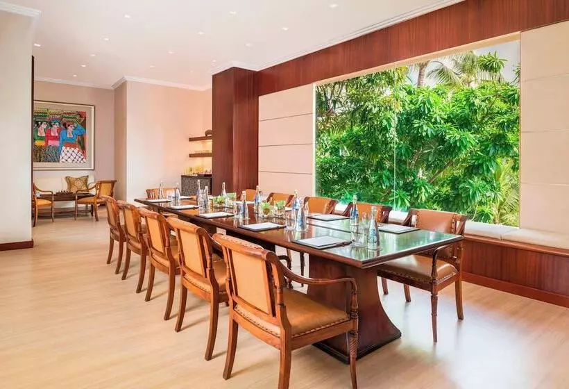 בית מלון כפרי The Laguna, A Luxury Collection Resort & Spa, Nusa Dua, Bali