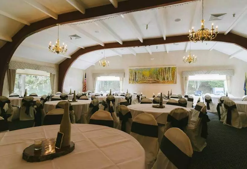 호텔 Town & Country Inn & Resort