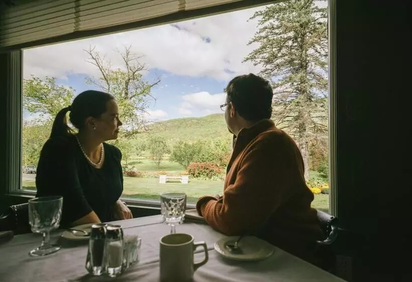 호텔 Town & Country Inn & Resort