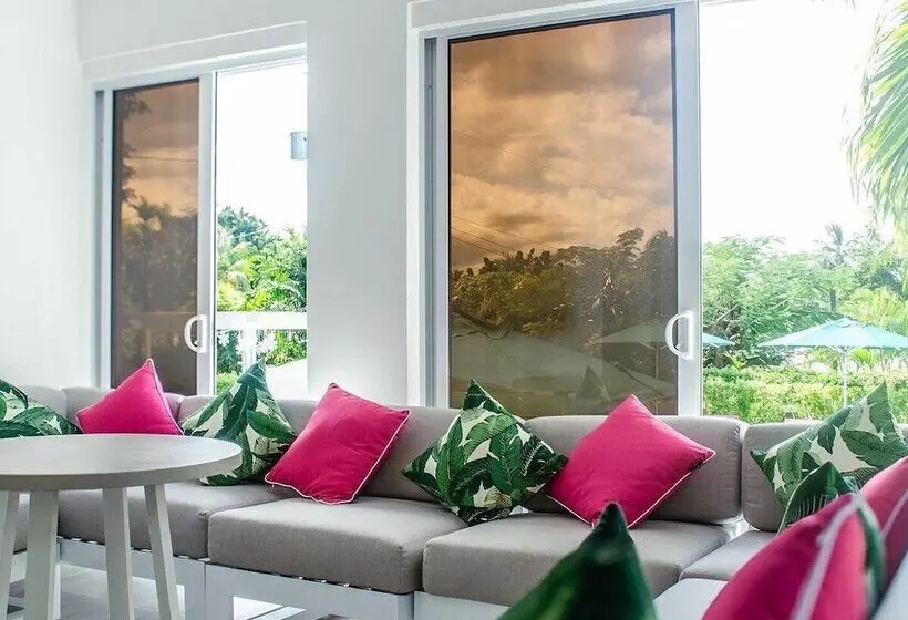 هتل The Palms Resort