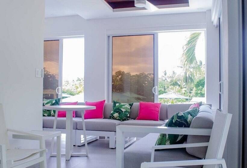 هتل The Palms Resort