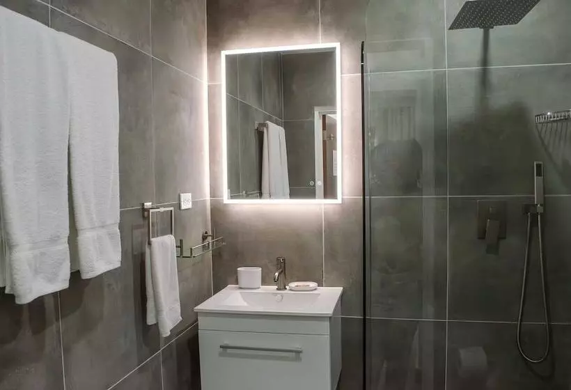 هتل The Palms Resort