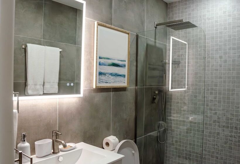 هتل The Palms Resort