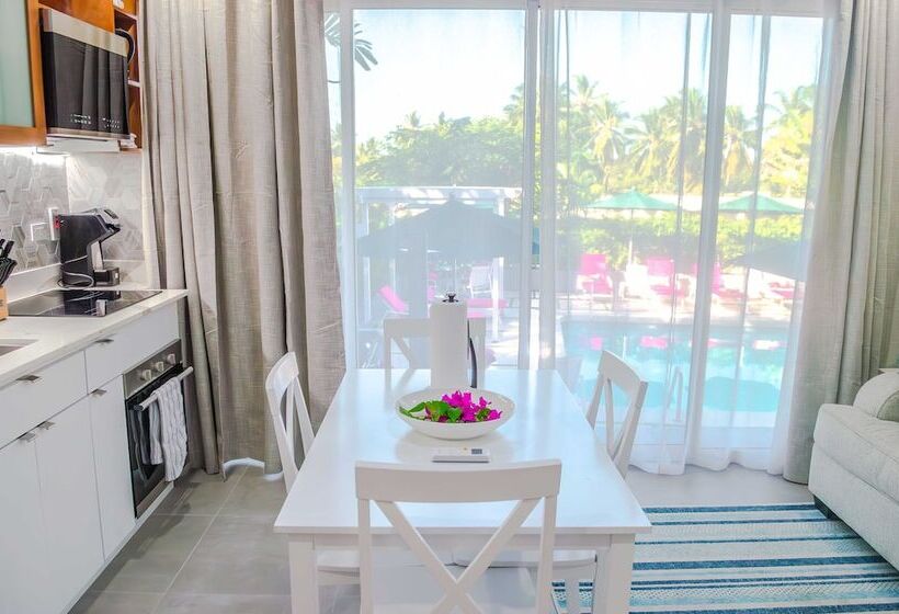 هتل The Palms Resort