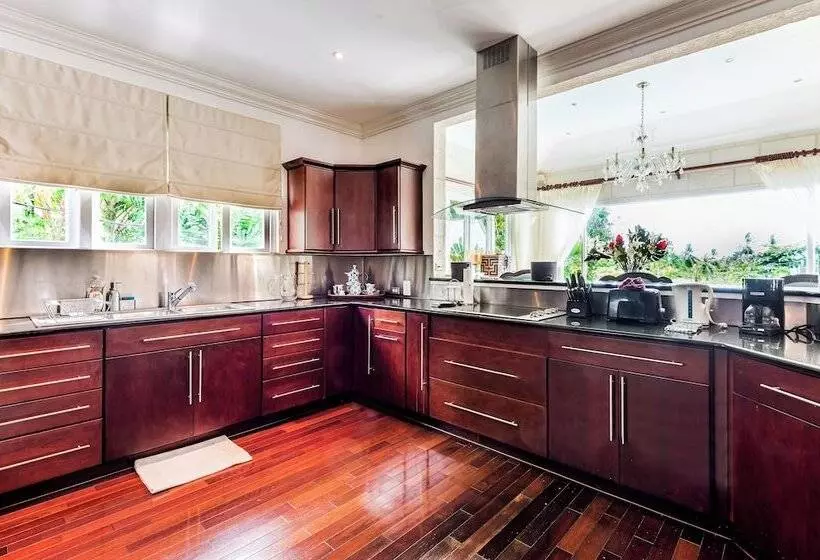 هتل The Palms Resort