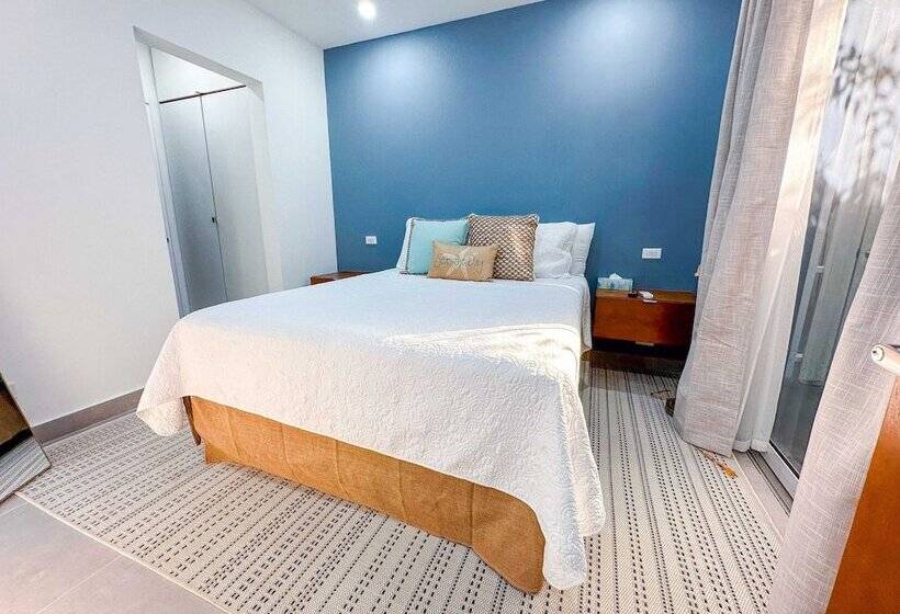 هتل The Palms Resort