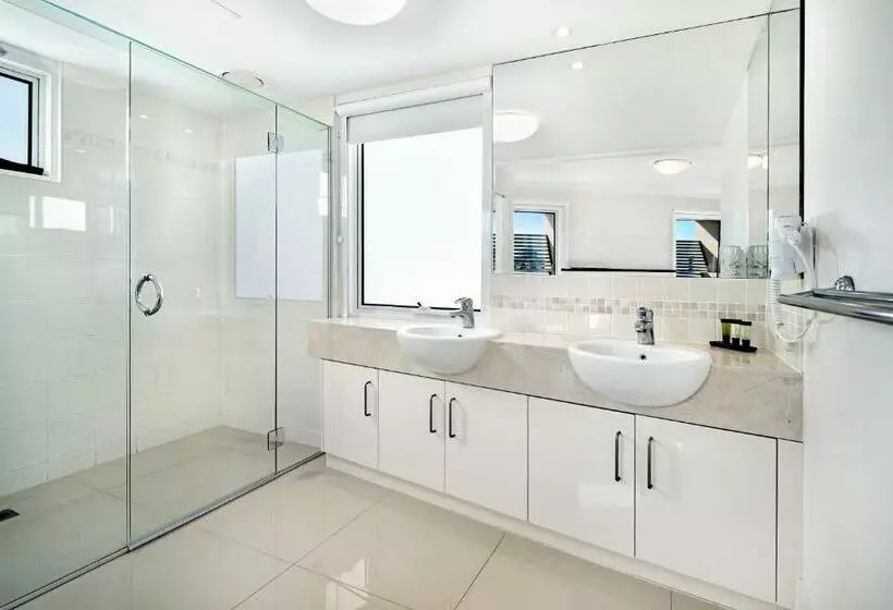 ホテル Ultiqa Shearwater Resort