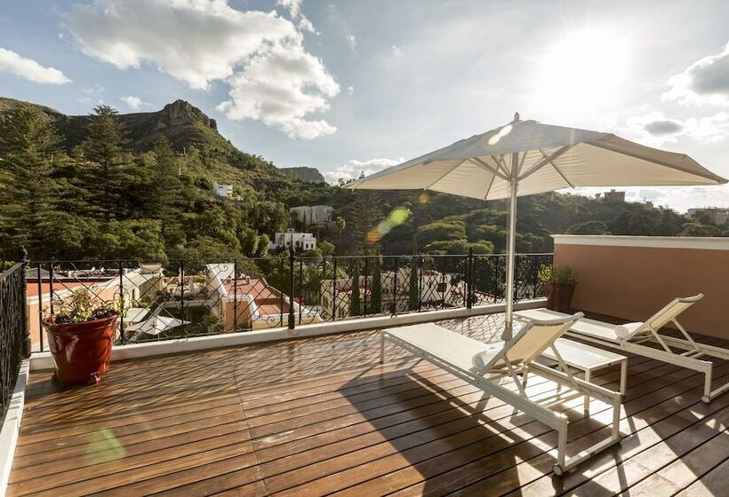 هتل Villa Maria Cristina