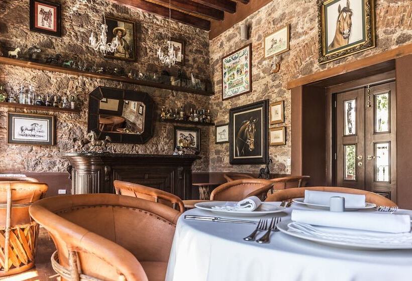 هتل Villa Maria Cristina