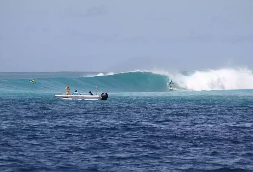 هتل Muli Inn Surf View Maldives