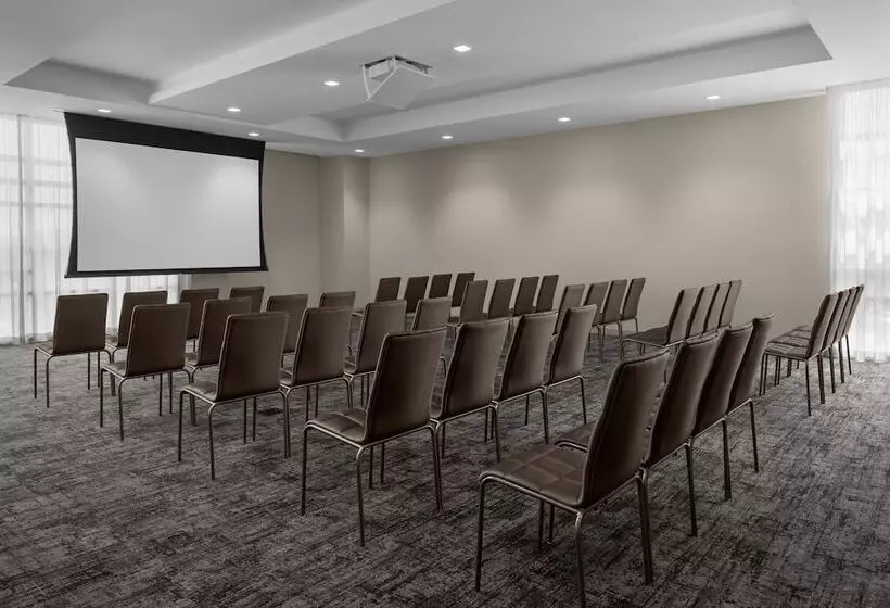 Ac Hotel By Marriott Miami Dadeland