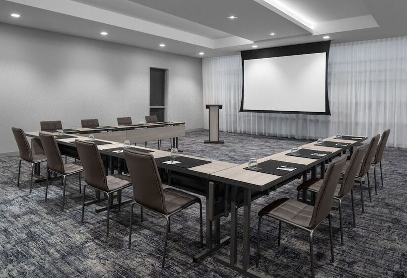 Ac Hotel By Marriott Miami Dadeland