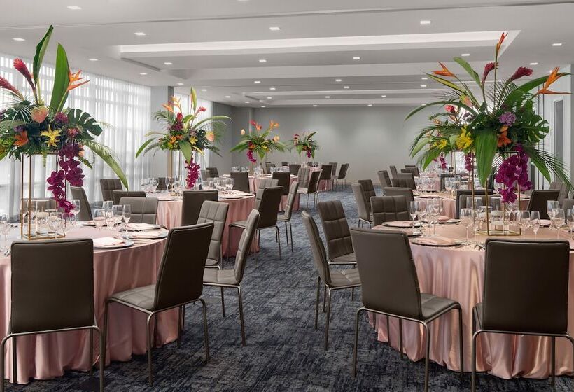 Ac Hotel By Marriott Miami Dadeland