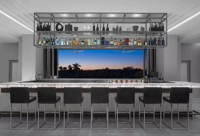 Ac Hotel By Marriott Miami Dadeland