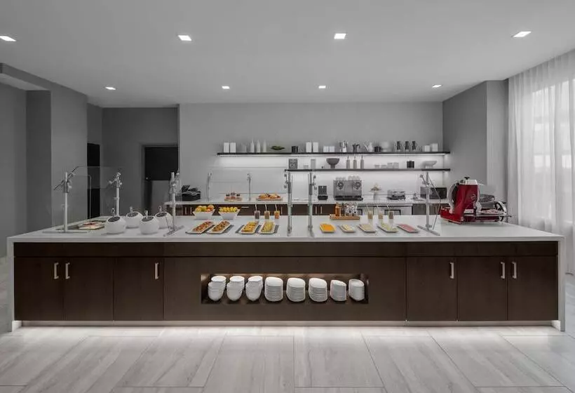 Ac Hotel By Marriott Miami Dadeland