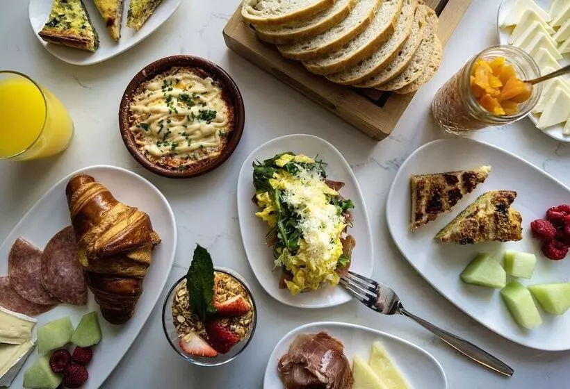 Ac Hotel By Marriott Miami Dadeland