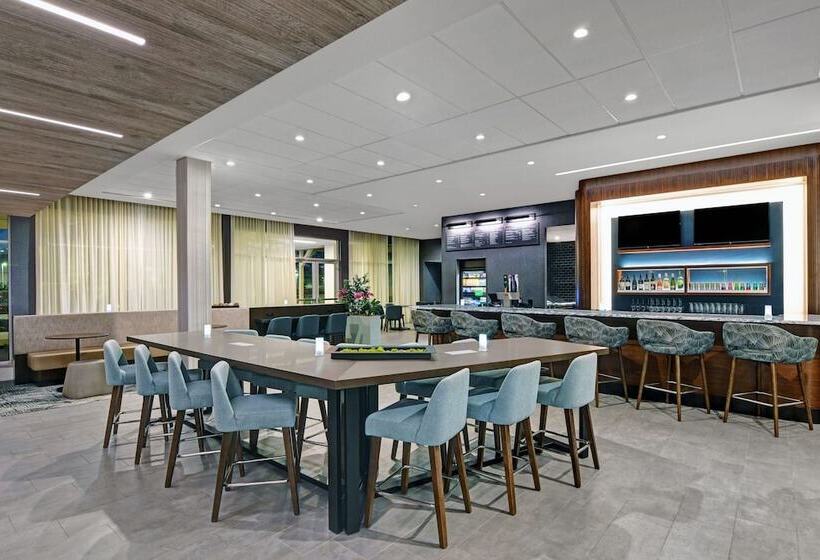 فندق Courtyard By Marriott Hamilton