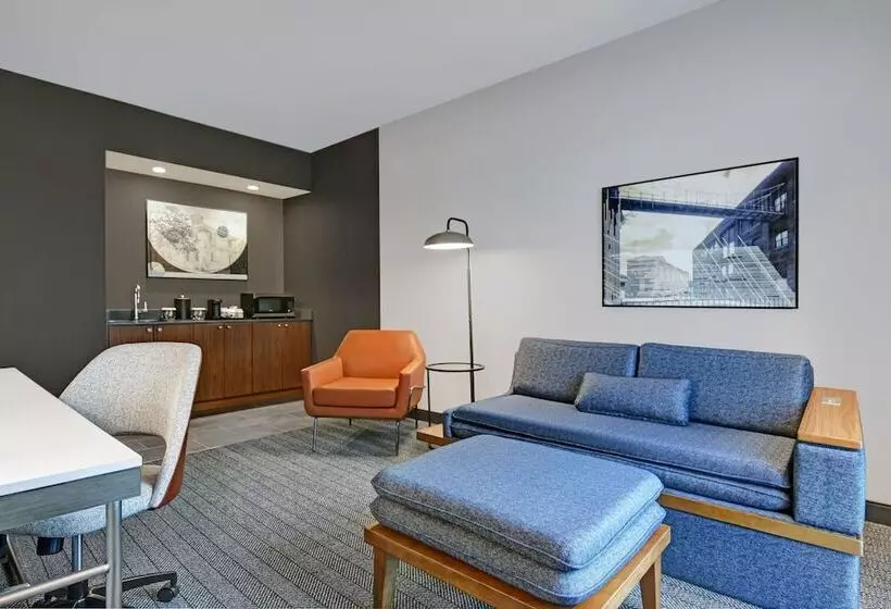 Hotelli Courtyard By Marriott Hamilton