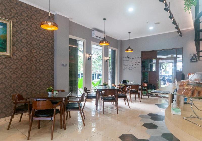 فندق Ellegan Residence By Oyo Rooms