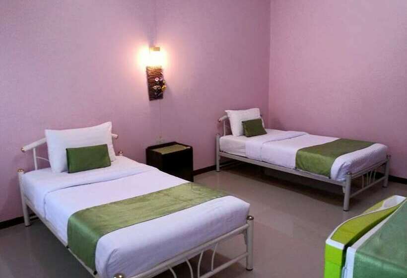 ホテル Lamphun Place