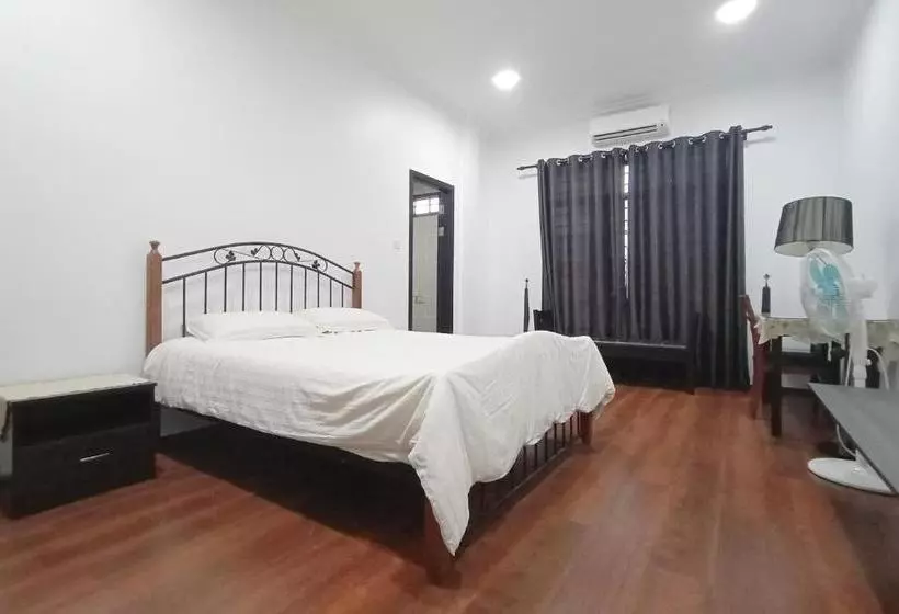 ホテル Oyo 90203 Emma Sukma Homestay