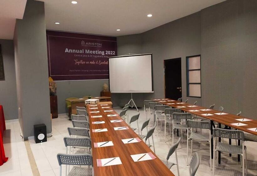 Szálloda Pantes Simpang Lima Semarang