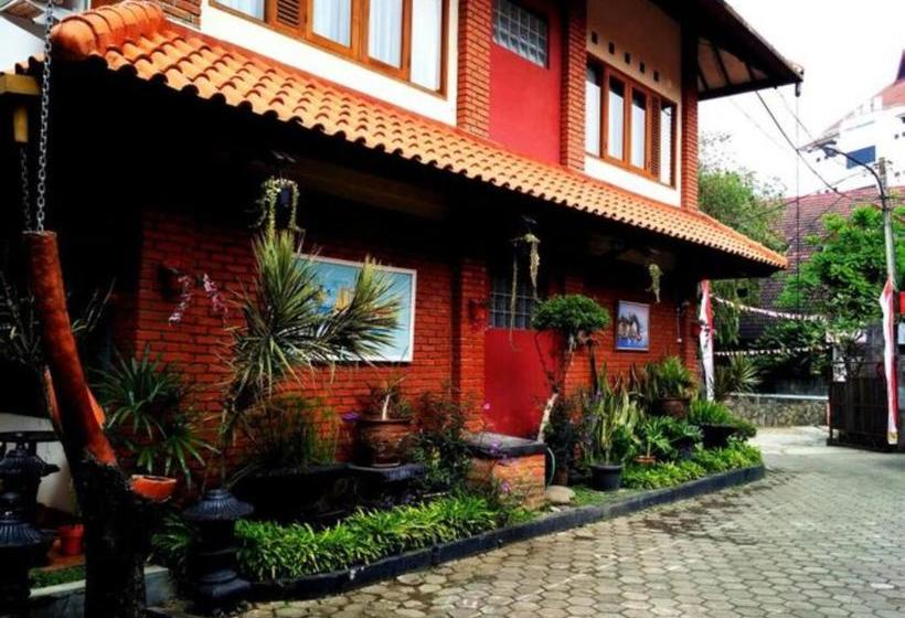 Hotell Wisma Puri Larasati