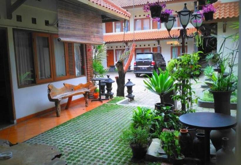 Hotell Wisma Puri Larasati