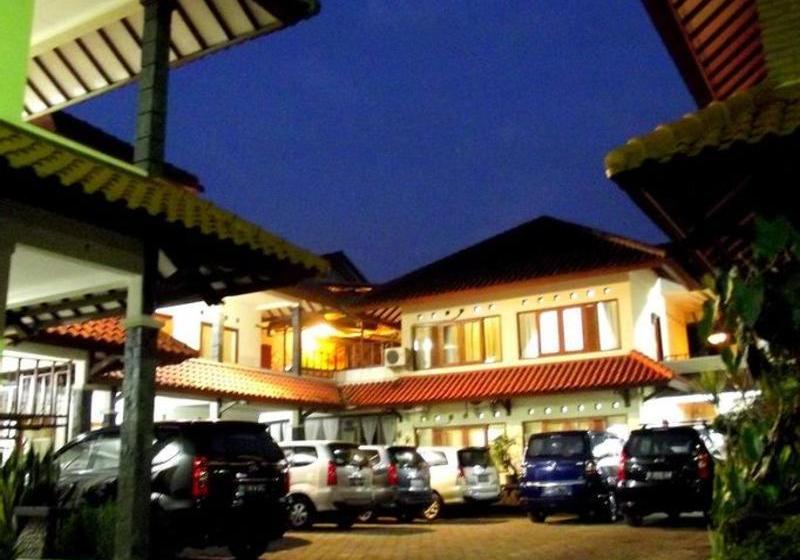 Hotell Wisma Puri Larasati