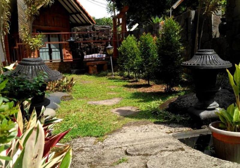 Hotell Wisma Puri Larasati