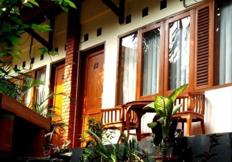 Hotell Wisma Puri Larasati