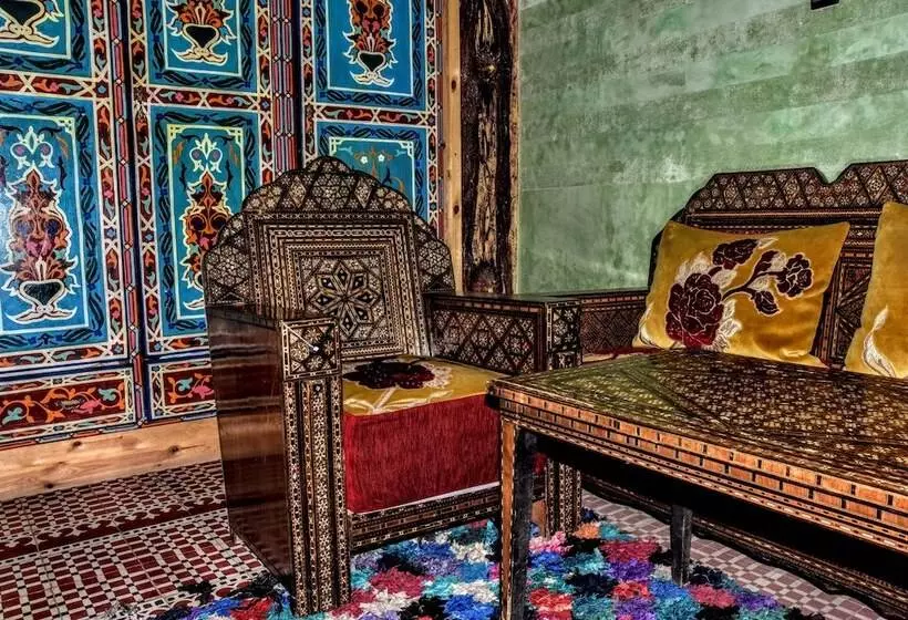 هتل Riad Razoli Sidi Fateh