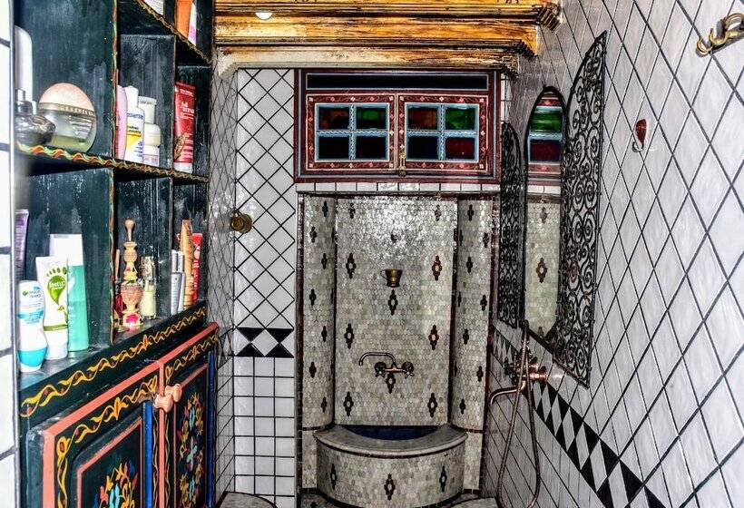 Otel Riad Razoli Sidi Fateh