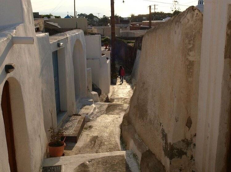 בית מלון כפרי Santorini Caves