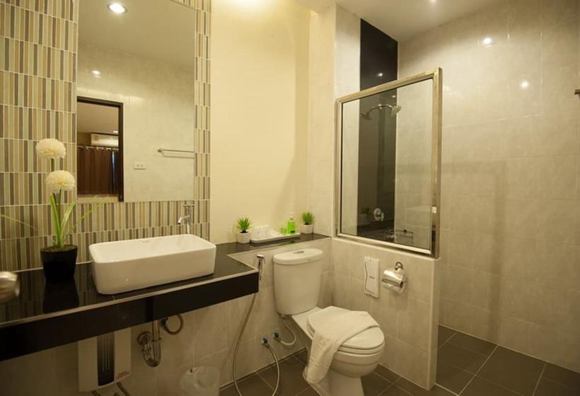 Отель The Cozy Nest Boutique Rooms