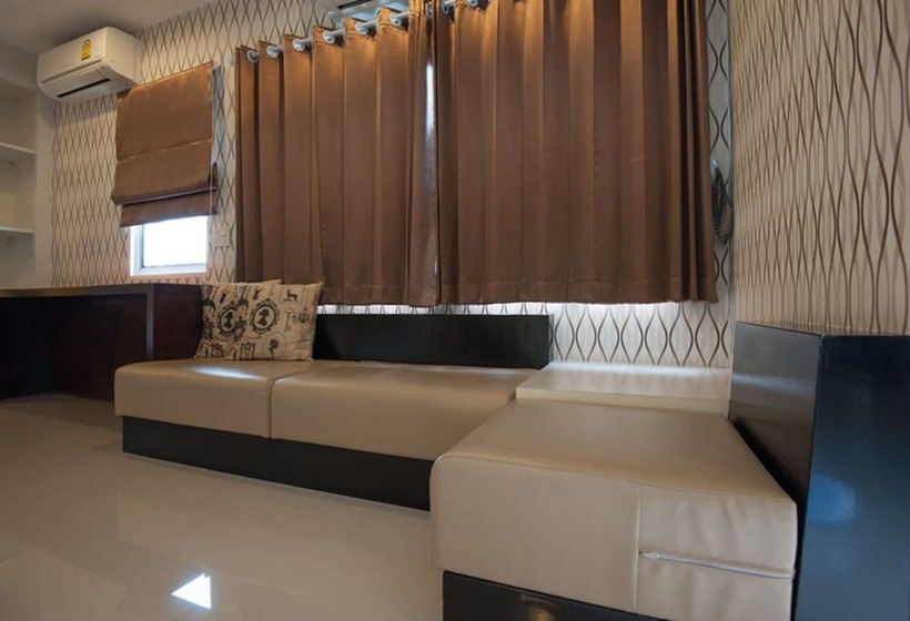 Отель The Cozy Nest Boutique Rooms