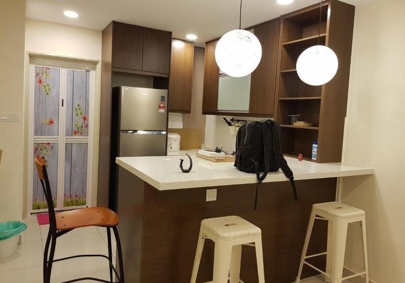 בית מלון כפרי White Tulip Ehome