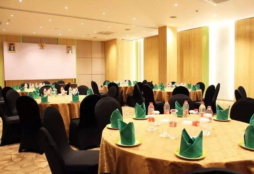 Zest Parang Raja Solo By Swiss Belhotel International
