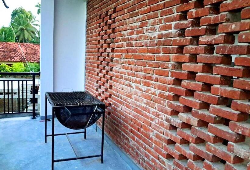 بنسيون La Serene Resort