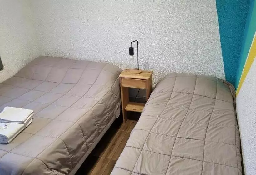 ペンション Temiscira Hostel
