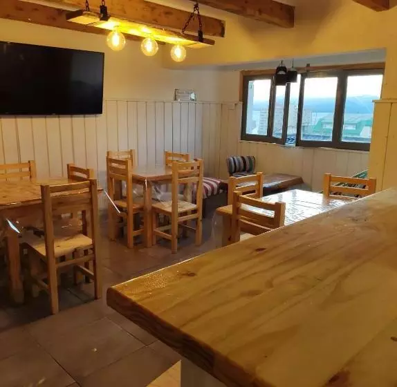 ペンション Temiscira Hostel
