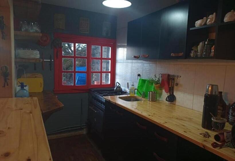 پانسیون Temiscira Hostel