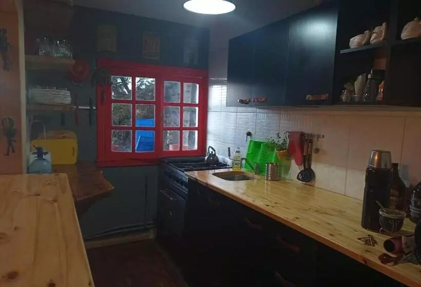 ペンション Temiscira Hostel