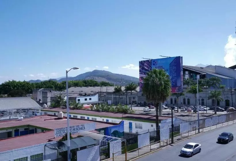 Hotelli Insurgentes Express