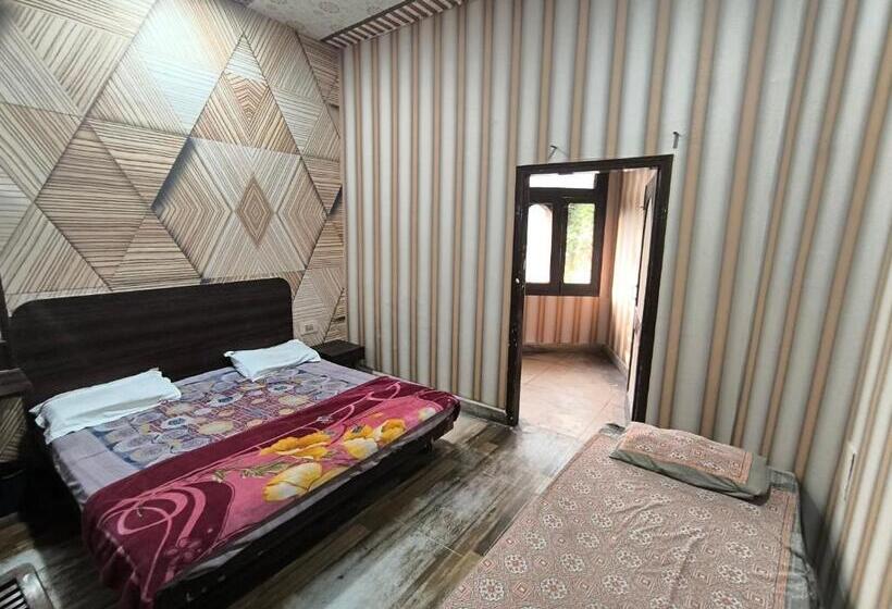 فندق Jogi Guest House For Families,friends Guest Facilities Fully Furnished Ac Rooms, Wifi, Lcdtvcable, A