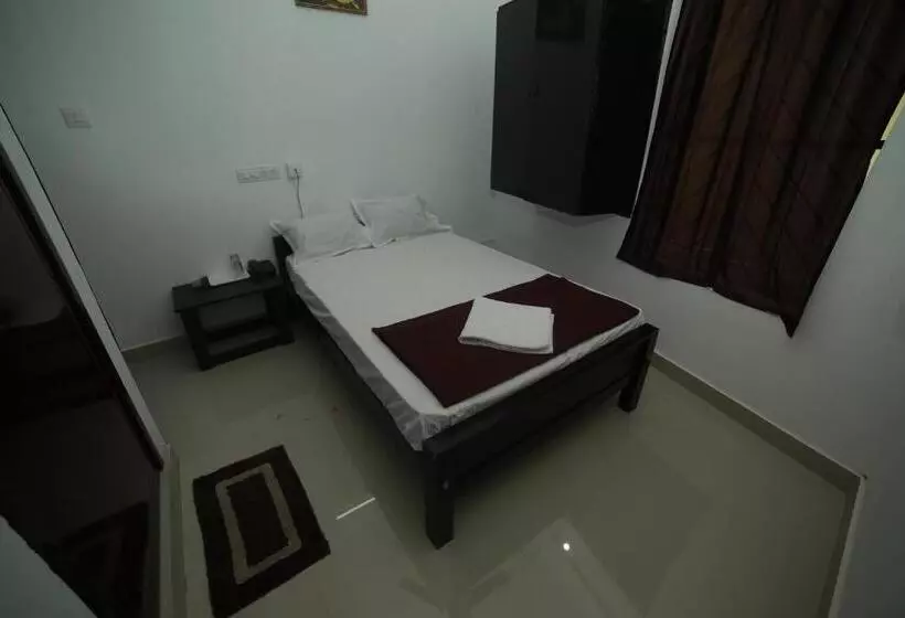 هتل Meghna Residency