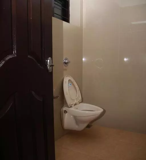 هتل Meghna Residency