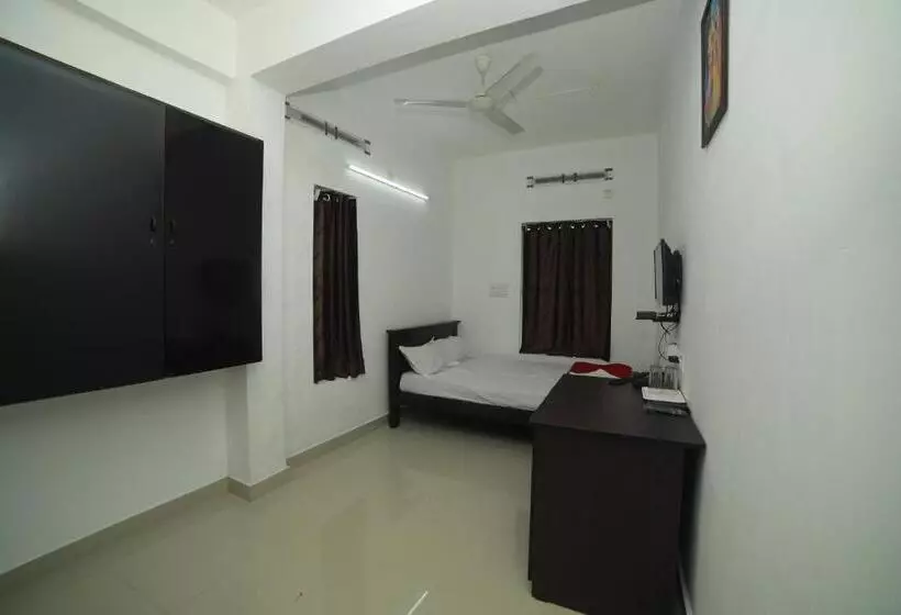 هتل Meghna Residency