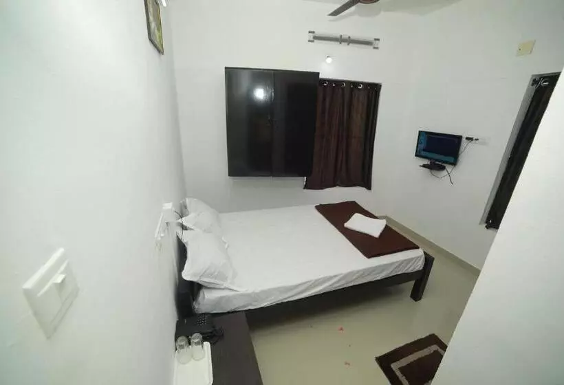 هتل Meghna Residency