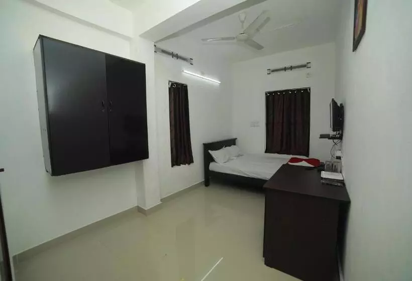 هتل Meghna Residency